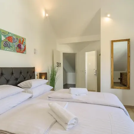 White Trogir