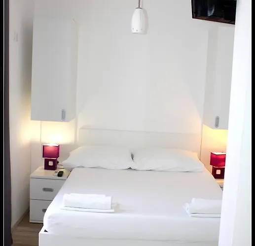 White Bed & Breakfast Traù