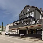 White Alojamento de Acomodação e Pequeno-almoço