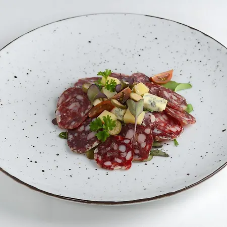 White Alojamento de Acomodação e Pequeno-almoço Trogir