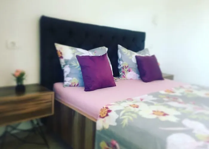 Alojamento de Acomodação e Pequeno-almoço White Trogir