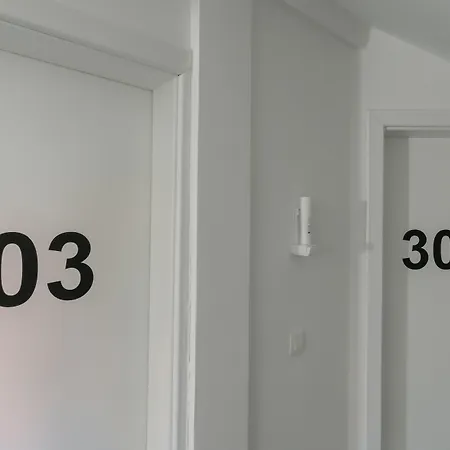 White فندق مبيت وإفطار