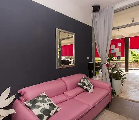 White 3* טרוגיר